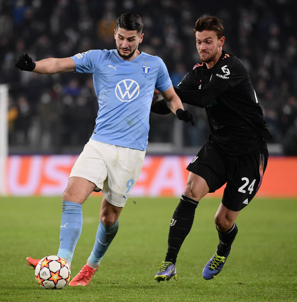 与俱乐部内 与俱乐部内