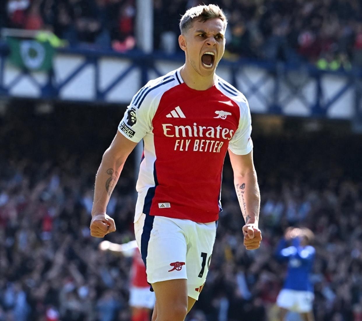 制造防守错 制造防守错