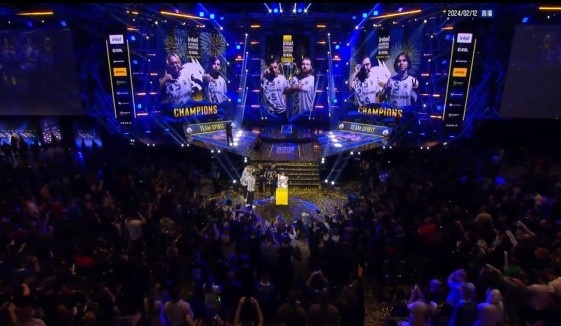 动与合规成 动与合规成